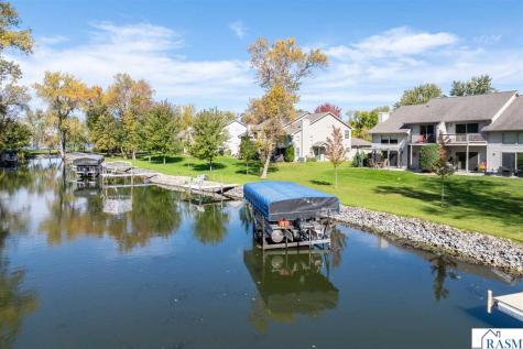 517 W Riverview Drive Waterville MN 56096