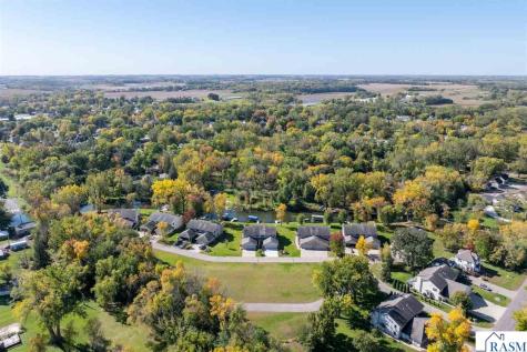 517 W Riverview Drive Waterville MN 56096
