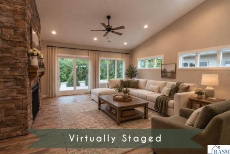 215 Parkway Place Mankato MN 56001