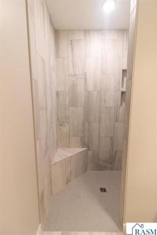 215 Parkway Place Mankato MN 56001