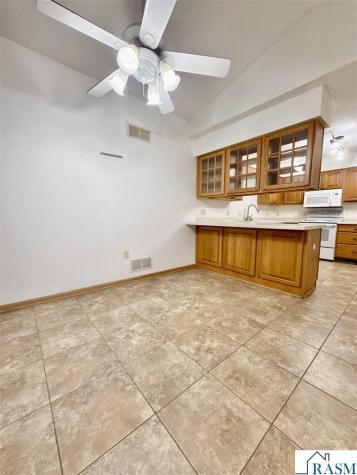939 Mayvis Boulevard Mankato MN 56001