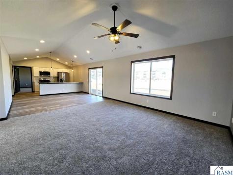 1119 SE 8th Avenue Waseca MN 56093-2075