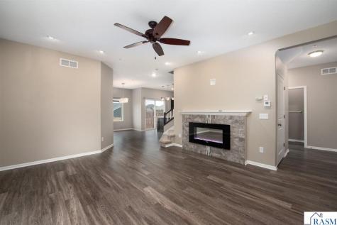 212 Tranquility Trail Mankato MN 56001