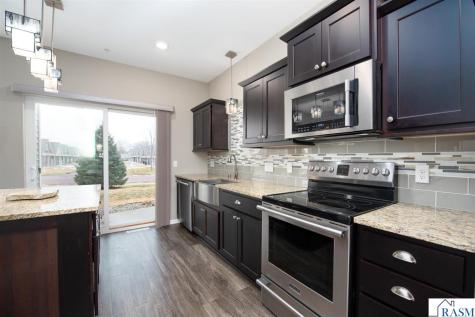 212 Tranquility Trail Mankato MN 56001