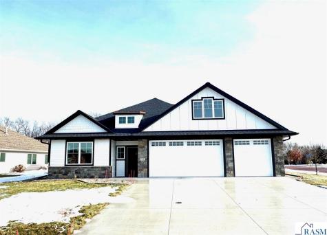 328 Dancing Waters Circle Mankato MN 56001