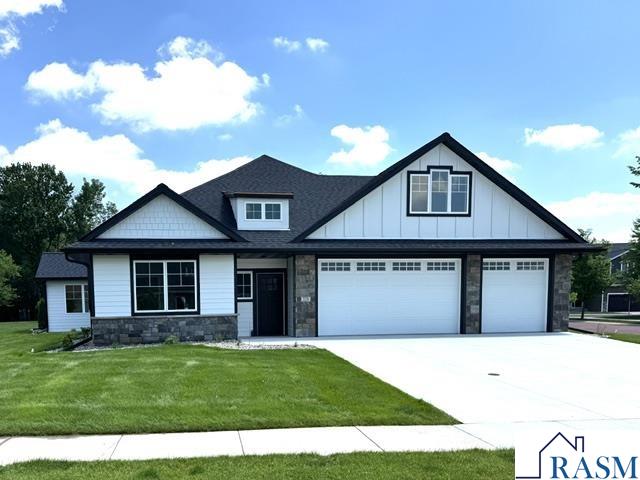 328 Dancing Waters Circle Mankato MN 56001