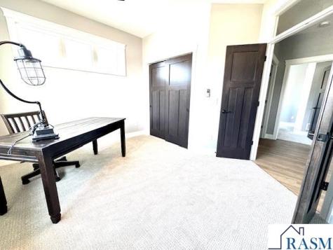 328 Dancing Waters Circle Mankato MN 56001