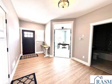 328 Dancing Waters Circle Mankato MN 56001