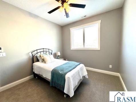 328 Dancing Waters Circle Mankato MN 56001