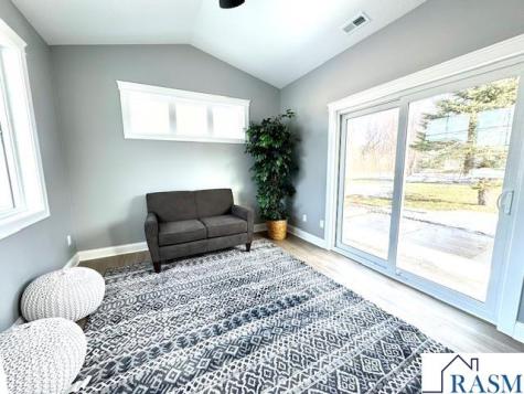 328 Dancing Waters Circle Mankato MN 56001