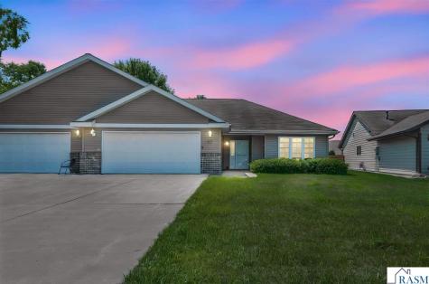117 Cardinal Drive Mankato MN 56001