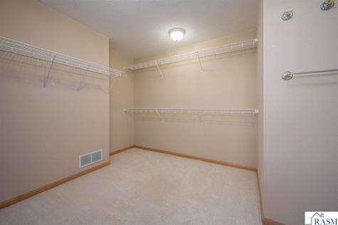 117 Cardinal Drive Mankato MN 56001