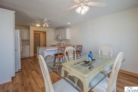 117 Cardinal Drive Mankato MN 56001