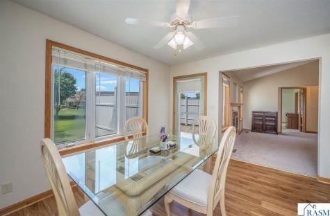 117 Cardinal Drive Mankato MN 56001