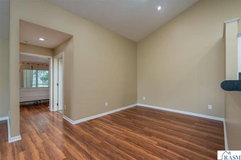 728 Grayhawk Circle Mankato MN 56001