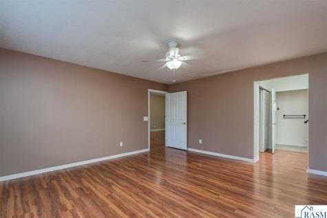 728 Grayhawk Circle Mankato MN 56001