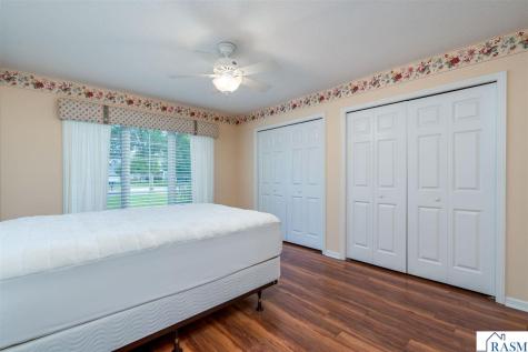 728 Grayhawk Circle Mankato MN 56001