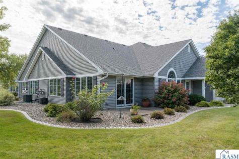 728 Grayhawk Circle Mankato MN 56001