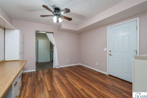 728 Grayhawk Circle Mankato MN 56001