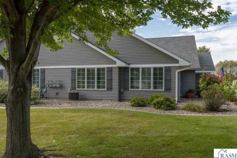728 Grayhawk Circle Mankato MN 56001