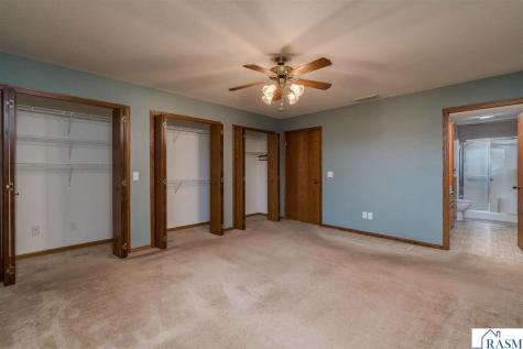 1971 E Welco Drive St. Peter MN 56082