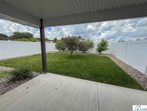 1228 Birchwood Drive New Ulm MN 56073