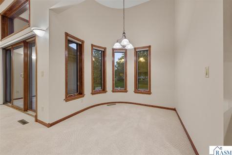 123 Woodhill Court Mankato MN 56001