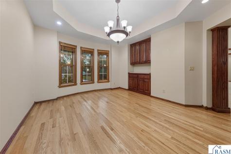 123 Woodhill Court Mankato MN 56001