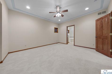 123 Woodhill Court Mankato MN 56001