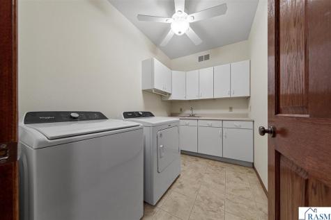 123 Woodhill Court Mankato MN 56001