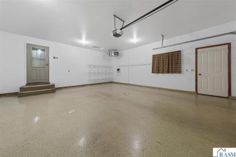 123 Woodhill Court Mankato MN 56001