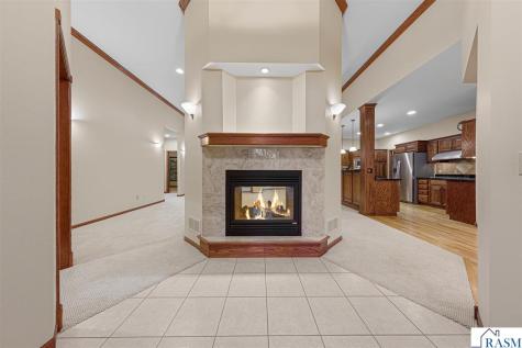 123 Woodhill Court Mankato MN 56001