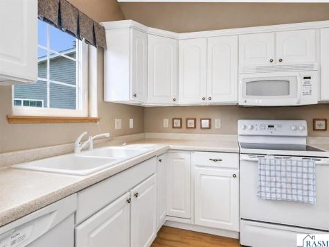 304 Quail Path Mankato MN 56001