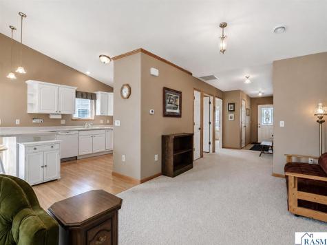 304 Quail Path Mankato MN 56001