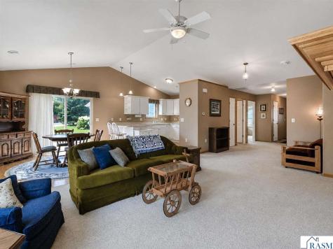 304 Quail Path Mankato MN 56001