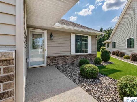 304 Quail Path Mankato MN 56001