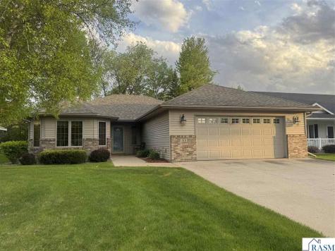 133 Cameo Lane Mankato MN 56001