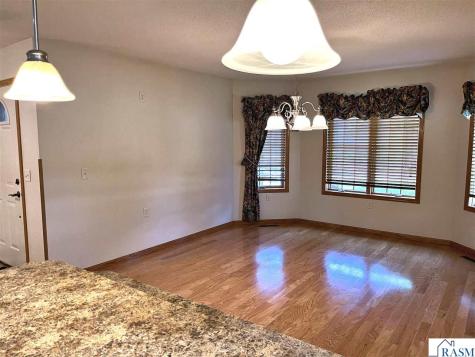 133 Cameo Lane Mankato MN 56001