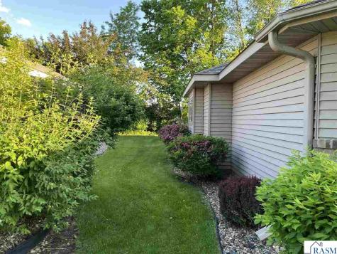 133 Cameo Lane Mankato MN 56001