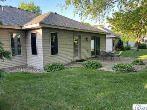 133 Cameo Lane Mankato MN 56001