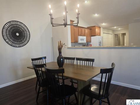 1310 Pine Point Curve St. Peter MN 56082