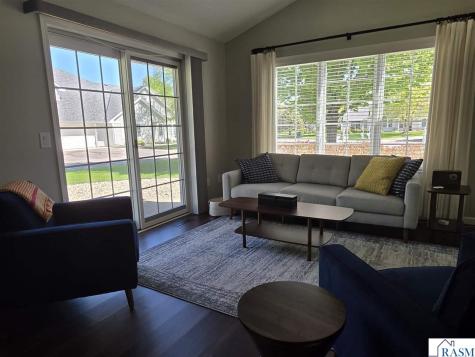 1310 Pine Point Curve St. Peter MN 56082