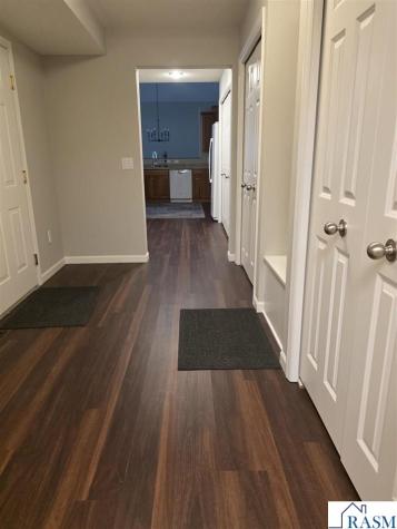 1310 Pine Point Curve St. Peter MN 56082