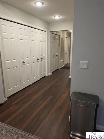 1310 Pine Point Curve St. Peter MN 56082