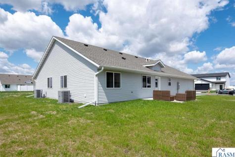 3111 Scotch Lane Mankato MN 56001