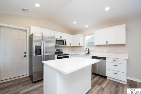 3111 Scotch Lane Mankato MN 56001