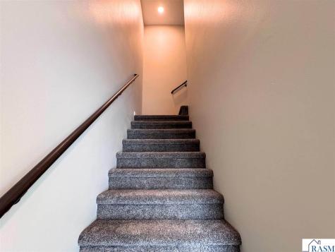 3202 Scotch Lane Mankato MN 56001
