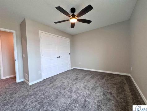 3202 Scotch Lane Mankato MN 56001
