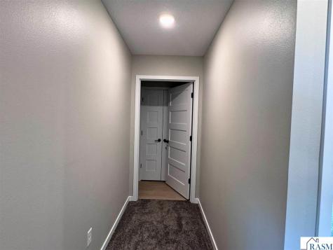 3202 Scotch Lane Mankato MN 56001