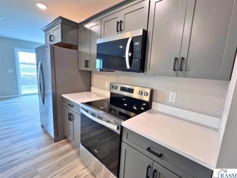 3202 Scotch Lane Mankato MN 56001